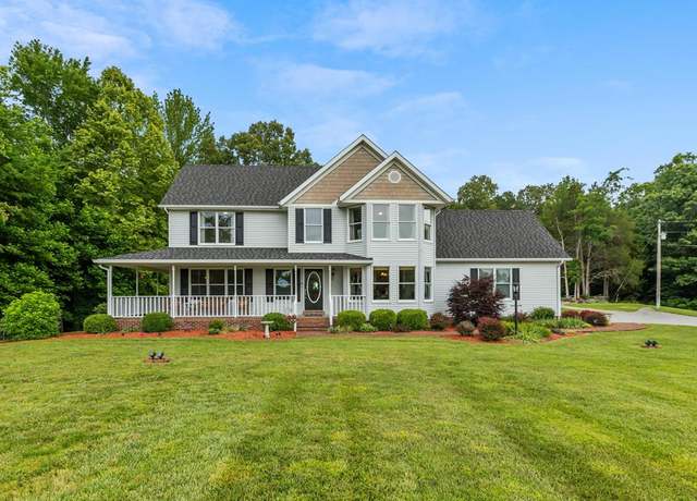 Property at 2425 Tucker Schoolhouse Rd, Hanson, KY 42413, 3 beds, 2.5 baths