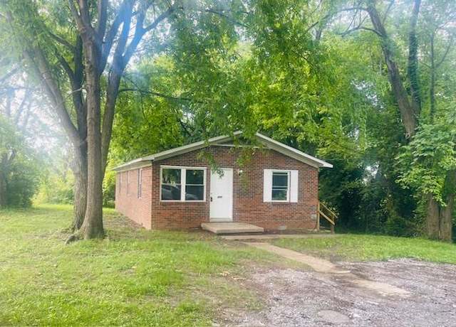 Property at 430 Booker T Washington St, Madisonville, KY 42431, 3 beds, 1 bath