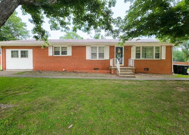 Property at 1014 Plainview Dr, Madisonville, KY 42431, 4 beds, 2 baths