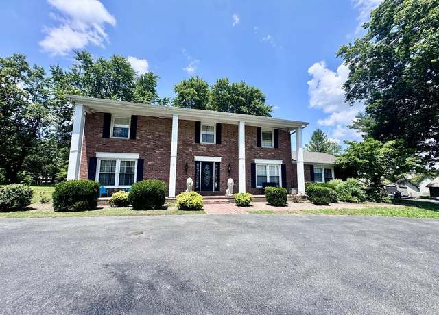 Property at 1029 Princeton Rd, Madisonville, KY 42431, 4 beds, 2.5 baths