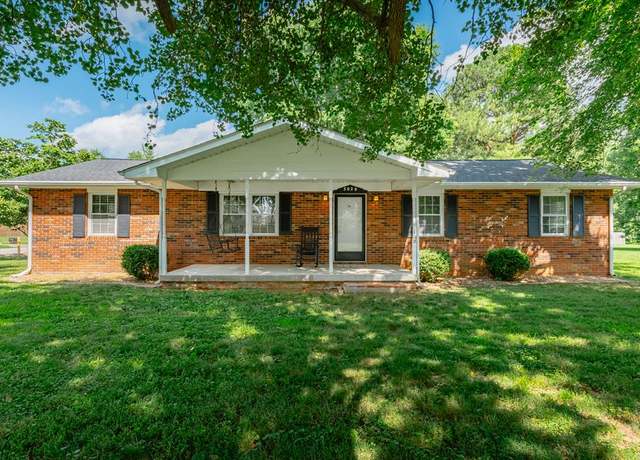 Property at 5020 Ayer Dr, Madisonville, KY 42431, 4 beds, 2 baths