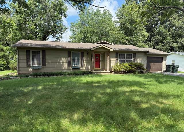 Property at 923 Mcpherson Dr, Madisonville, KY 42431, 5 beds, 3 baths