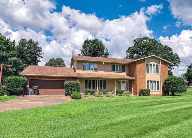 Property at 2340 Ridgewood Dr, Madisonville, KY 42431, 6 beds, 5 baths