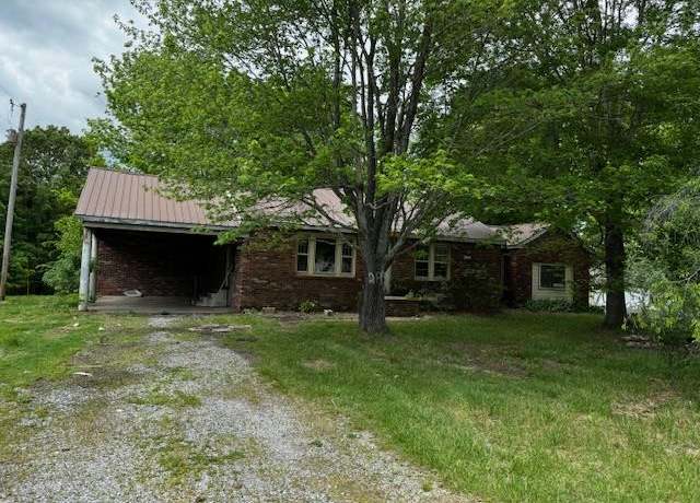 Property at 196 French Dr, Benton, KY 42025, 3 beds, 1 bath