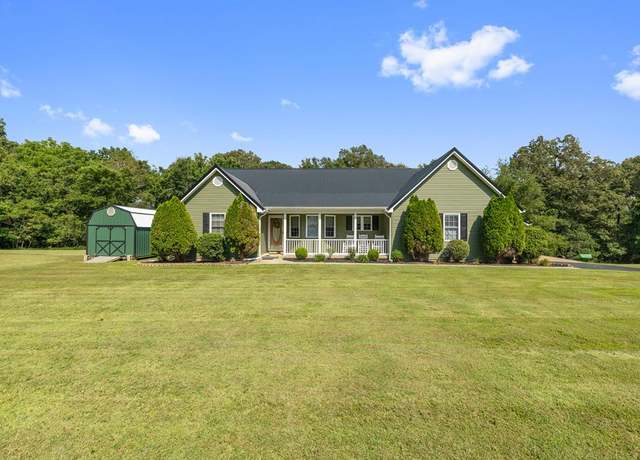 Property at 1954 Tippett Rd, Manitou, KY 42436, 3 beds, 2 baths
