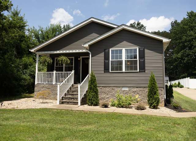 Property at 715 Princeton Rd, Madisonville, KY 42431, 3 beds, 2 baths