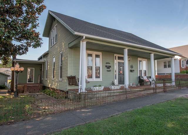 Property at 151 W Webster St, Sebree, KY 42455, 3 beds, 2 baths