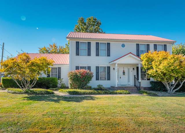 Property at 715 Lakemont Dr, Madisonville, KY 42431, 4 beds, 3 baths