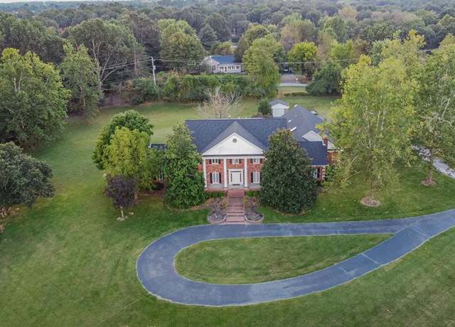 Property at 110 Shamrock Dr, Madisonville, KY 42431, 5 beds, 8 baths