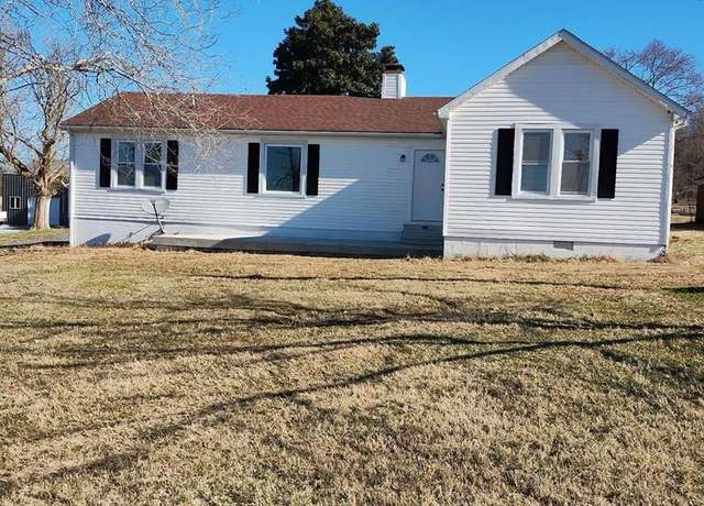Property at 603 N Broadway St, Providence, KY 42450, 3 beds, 2 baths