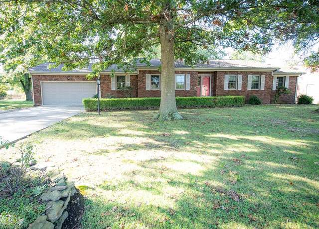 Property at 675 Clearview Dr, Madisonville, KY 42431, 3 beds, 2 baths