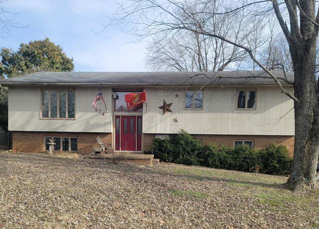 Property at 974 Chickasaw Dr, Madisonville, KY 42431, 3 beds, 2 baths