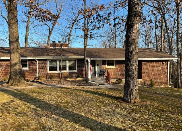 Property at 750 Wilson Dr, Madisonville, KY 42431, 4 beds, 2 baths