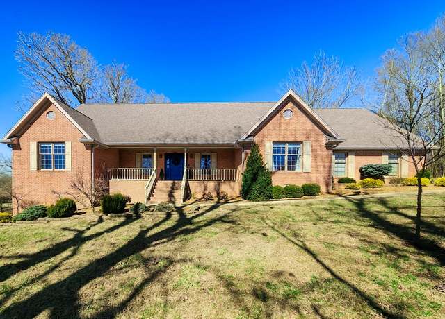 Property at 605 Queen Elizabeth St, Madisonville, KY 42431, 4 beds, 3 baths