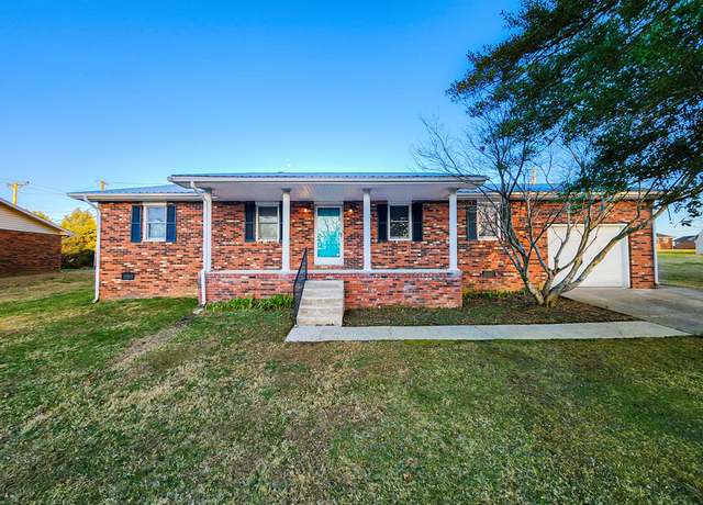 Property at 1900 N Dundee Dr, Madisonville, KY 42431, 3 beds, 2 baths