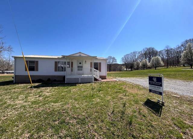Property at 110 Plum St, Mortons Gap, KY 42440, 3 beds, 2 baths