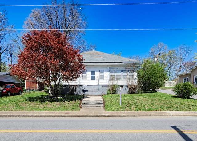 Property at 107 W Noel Ave, Madisonville, KY 42431, 3 beds, 2 baths