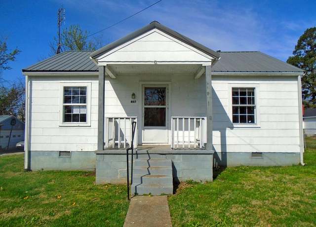 Property at 407 Elm St, Livermore, KY 42352, 2 beds, 1 bath
