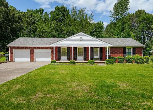 Property at 301 Montrose Dr, Madisonville, KY 42431, 3 beds, 2 baths
