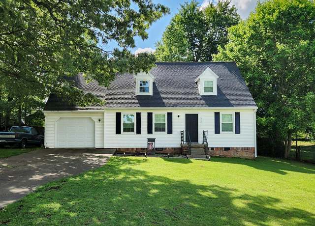 Property at 855 Hiawatha Dr, Madisonville, KY 42431, 3 beds, 2 baths