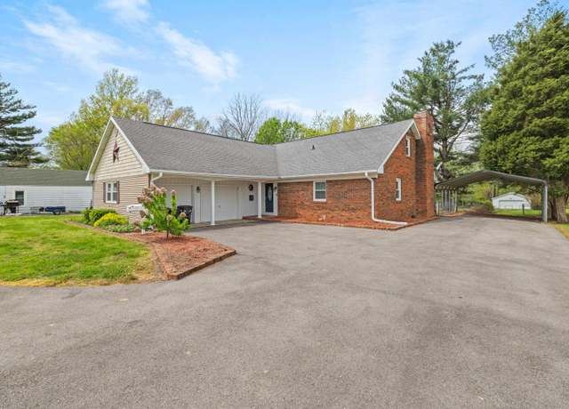 Property at 832 N Morgan St, Morganfield, KY 42437, 5 beds, 3 baths