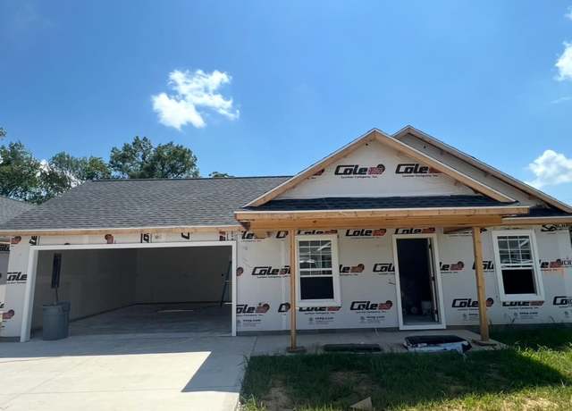 Property at 1834 Old Madisonville Rd, Henderson, KY 42420, 3 beds, 2 baths
