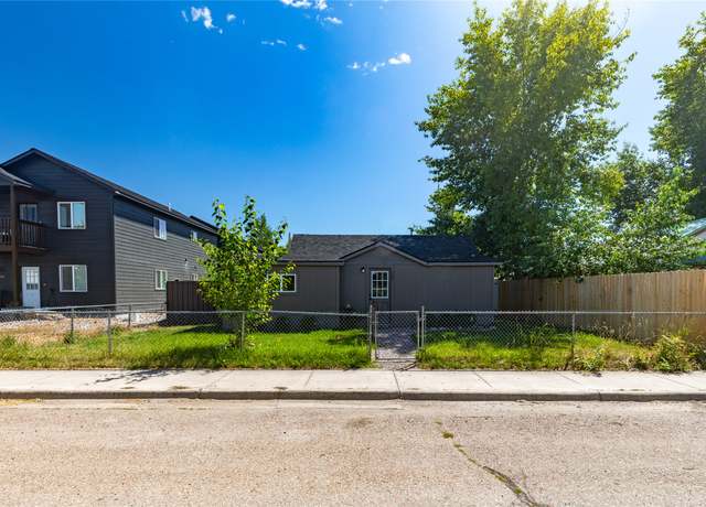 Property at 207 9th Ave W, Polson, MT 59860, 2 beds, 1 bath