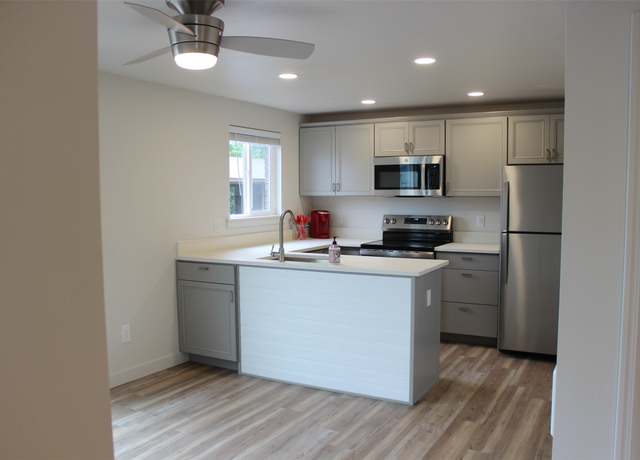 Property at 908 2nd St W #6, Polson, MT 59860, 2 beds, 2.5 baths