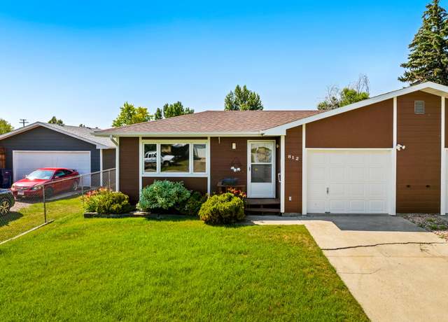 Property at 812 5th Ave NW, Great Falls, MT 59404, 2 beds, 2 baths