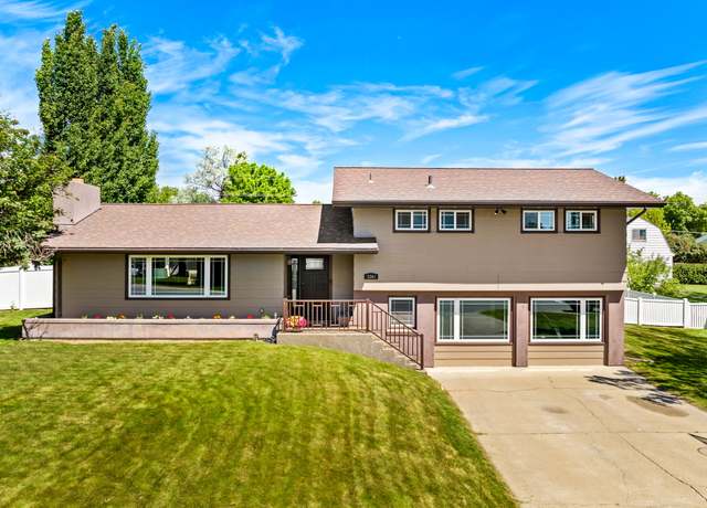 Property at 3341 14th Ave S, Great Falls, MT 59405, 3 beds, 2 baths