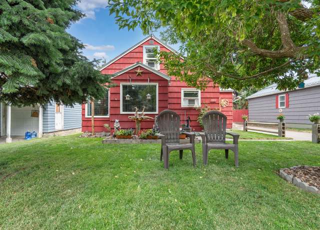 Property at 321 1st Ave W, Columbia Falls, MT 59912, 2 beds, 1 bath
