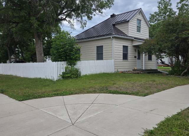 Property at 3226 4th Ave N, Great Falls, MT 59401, 2 beds, 1 bath
