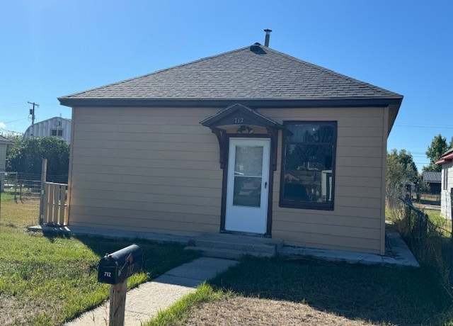 Property at 712 Texas Ave, Deer Lodge, MT 59722, 2 beds, 1 bath