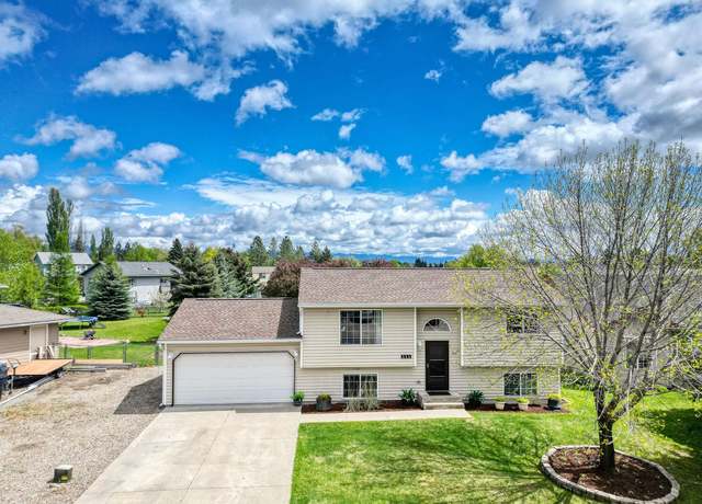Property at 111 Greenbriar Dr, Kalispell, MT 59901, 4 beds, 2 baths