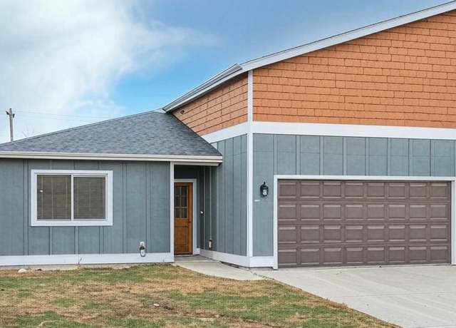 Property at 1543 7th Ave W, Kalispell, MT 59901, 3 beds, 2 baths