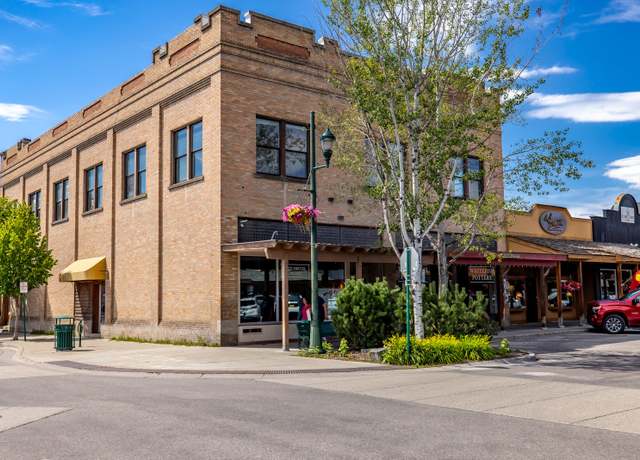Property at 240 Central Ave, Whitefish, MT 59937, 5 beds, 2 baths