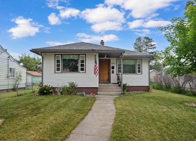Property at 321 6th Ave W, Kalispell, MT 59901, 2 beds, 2 baths