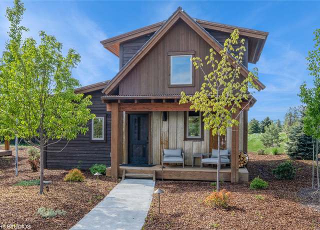 Property at 19 Haflinger Cottage Way, Eureka, MT 59917, 1 bed, 1.5 baths