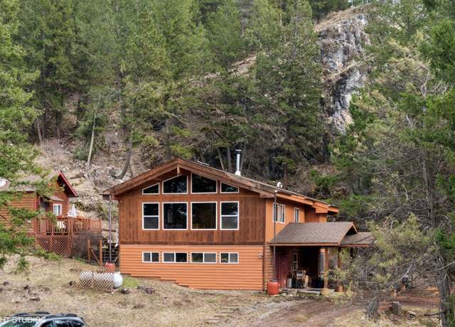 Property at 266 Borderview Dr, Eureka, MT 59917, 3 beds, 2 baths