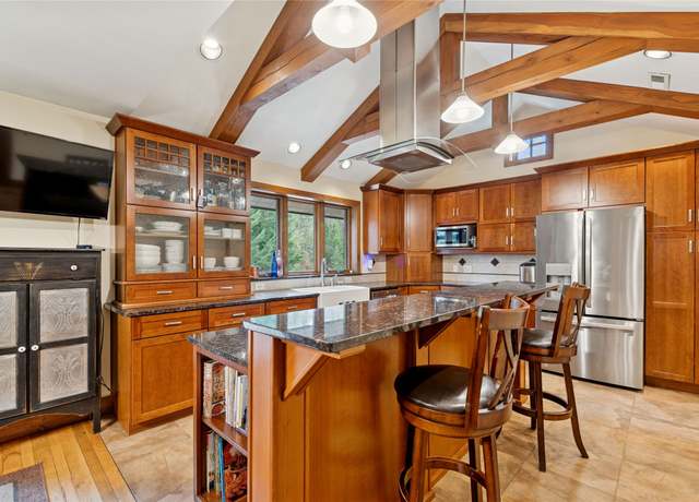 Property at 245 Foys Canyon Rd, Kalispell, MT 59901, 5 beds, 3.5 baths