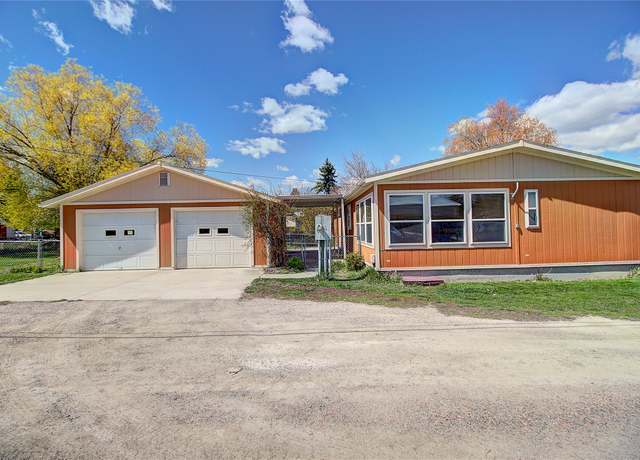 Property at 304 11th Ave E, Polson, MT 59860, 3 beds, 2 baths