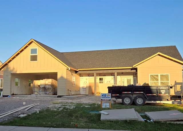Property at 102 Marias St, Polson, MT 59860, 3 beds, 2 baths