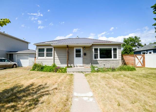 Property at 2921 5th Ave S, Great Falls, MT 59405, 4 beds, 3 baths