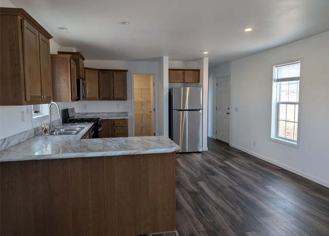 Property at 7915 Green Meadow Dr, Helena, MT 59601, 3 beds, 2 baths