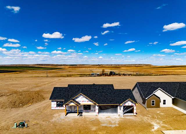 Property at 213 42nd Ave NE, Great Falls, MT 59404, 4 beds, 2 baths