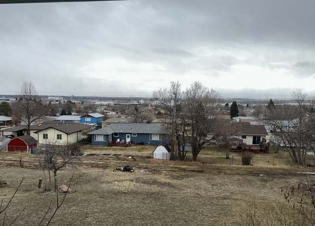 Property at 728 33rd Ave NE, Great Falls, MT 59404, 4 beds, 2 baths