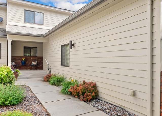 Property at 139 Fairway Blvd, Kalispell, MT 59901, 2 beds, 3 baths