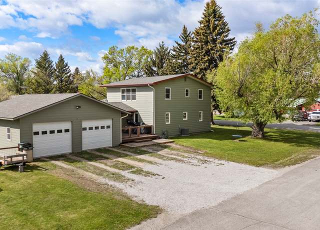 Property at 210 N Cherry St, Townsend, MT 59644, 5 beds, 2 baths