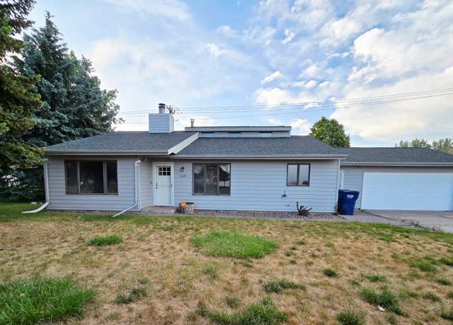 Property at 1401 Park Garden Rd, Great Falls, MT 59404, 3 beds, 2 baths