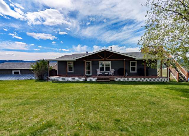 Property at 805 Cedar St, Philipsburg, MT 59858, 4 beds, 3 baths